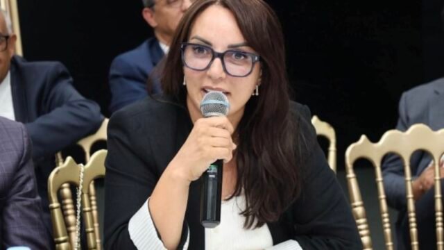 إعفاء مديحة خيير من مهامها الوزارية.. بلاغ الديوان الملكي يفتح باب التساؤلات حول خلفيات القرار